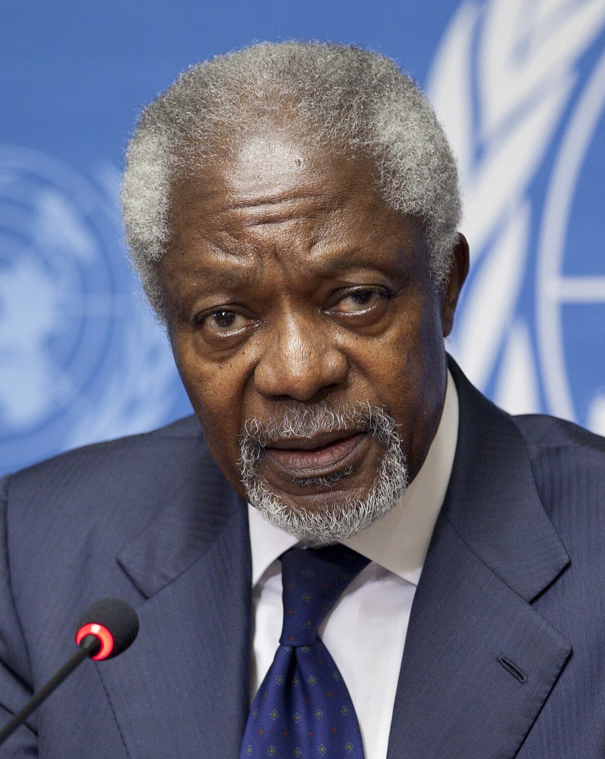Kofi Annan speaking to the press at the United Nations Office at Geneva, 30 June 2012